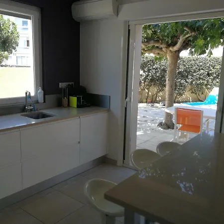 Belle Maison, En Bord De Βίλα Narbonne-Plage